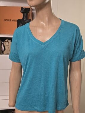 Aeropostale Teal V-Neck Short Sleeve Tee